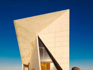 Valleaceron Chapel by David Cabrera
