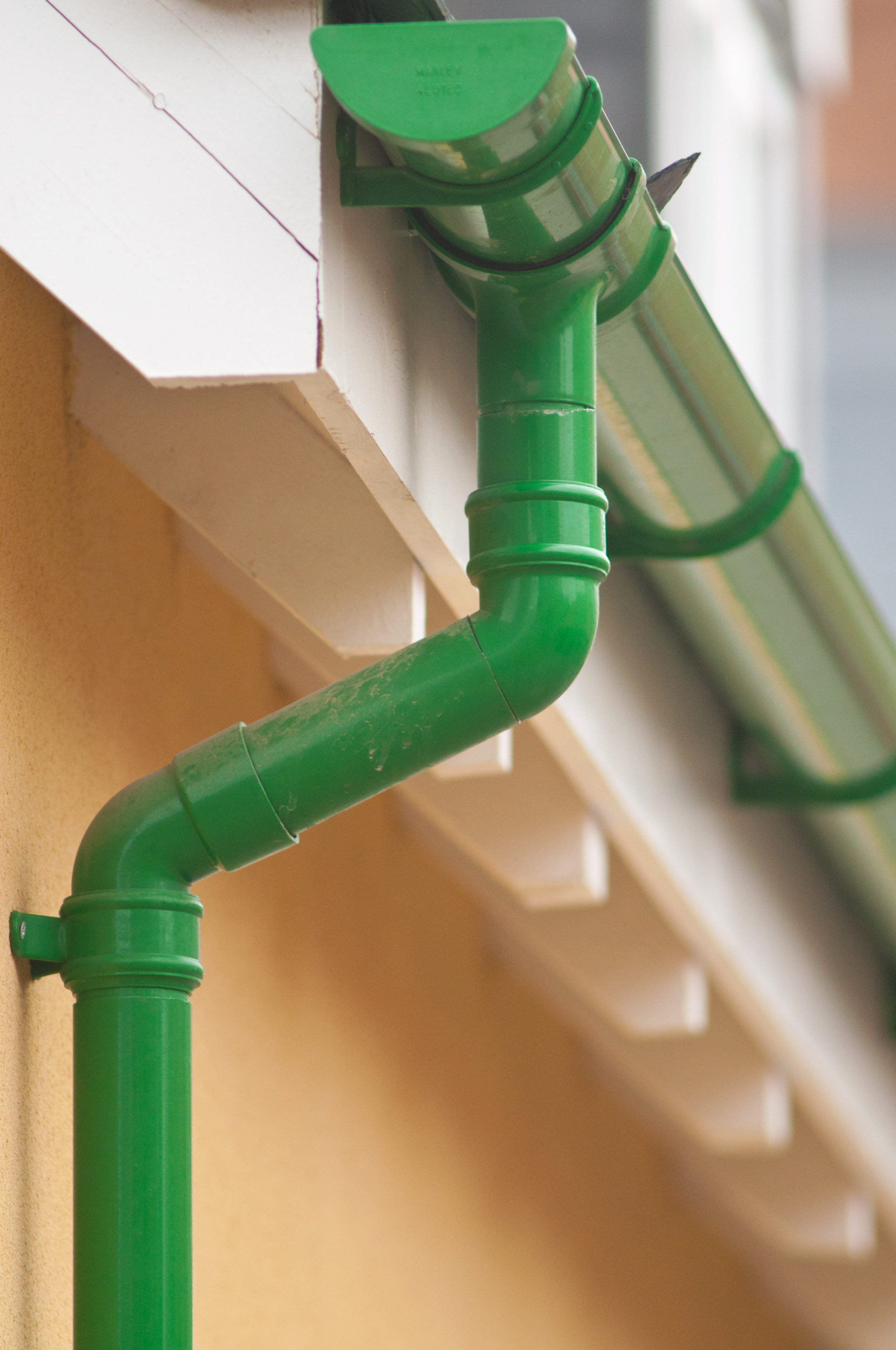 EAVES DRAINAGE WHAT YOU NEED TO KNOW netMAGmedia Ltd
